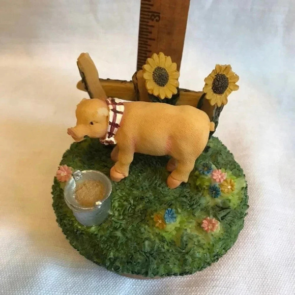 Vintage Home/Office Desk Decor Pig in the field - Picture 2 of 4